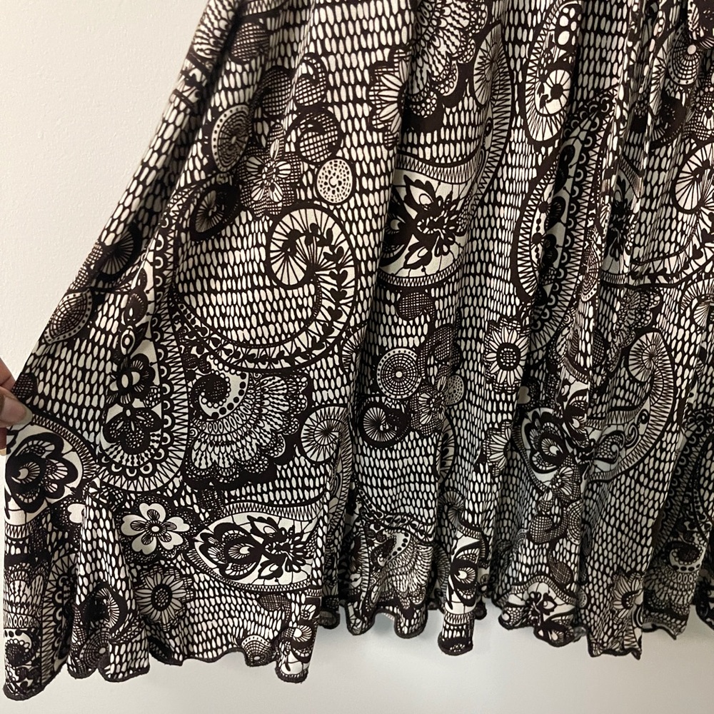 Glamour Womens Dress Size 18W Brown Cream Printed V-neck Knee Length Dress - Picture 4 of 15